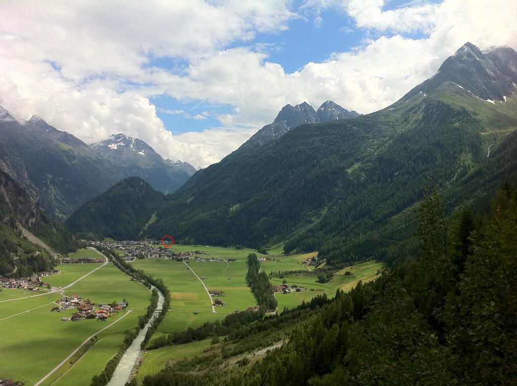 Apart Alpen Längenfeld Exterior photo