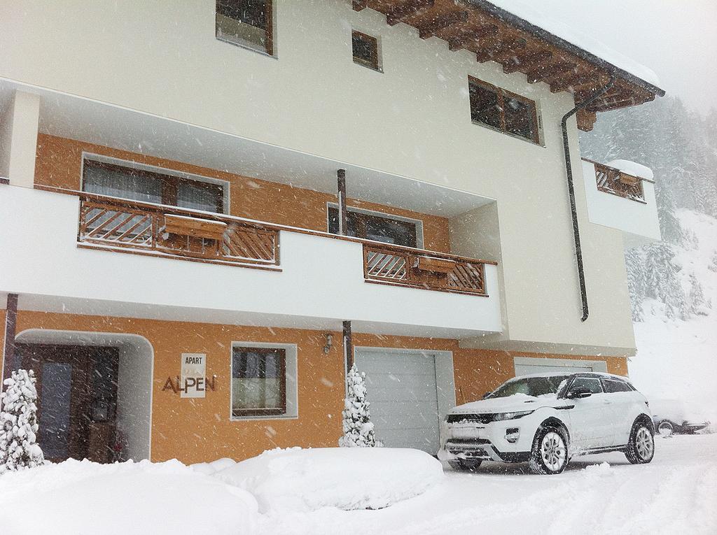Apart Alpen Längenfeld Exterior photo