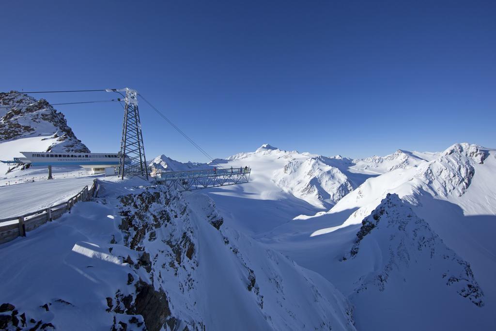 Apart Alpen Längenfeld Exterior photo