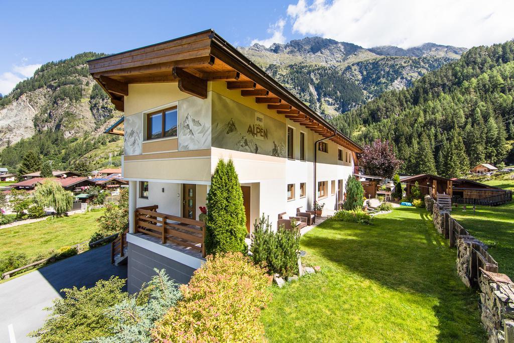 Apart Alpen Längenfeld Exterior photo