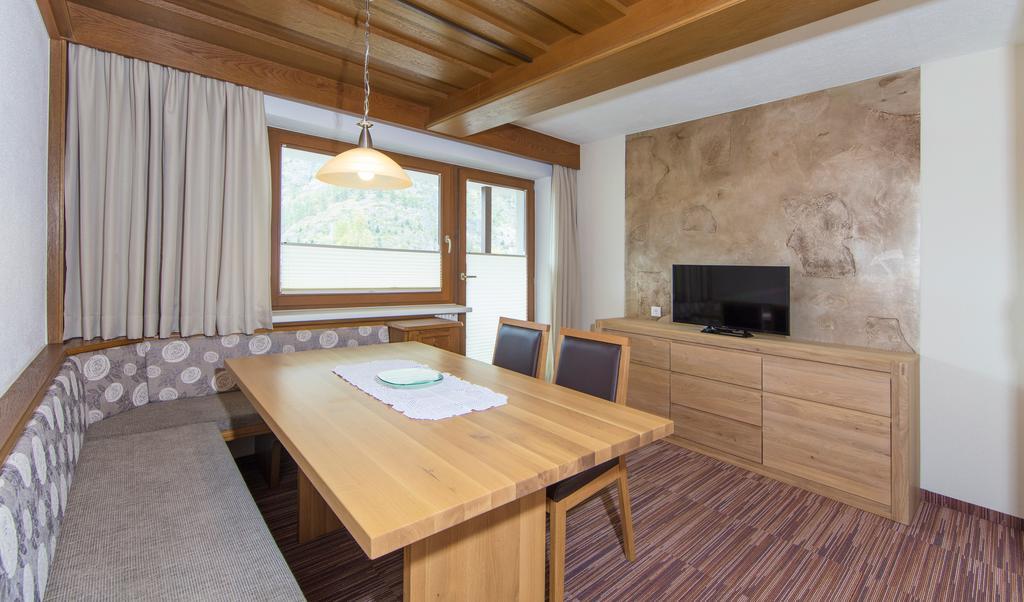 Apart Alpen Längenfeld Room photo